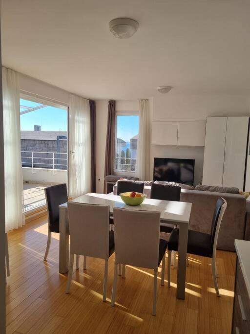 Sunny Sky Punta Skala, See View, 75 M To The Beach Petrcane Exterior photo